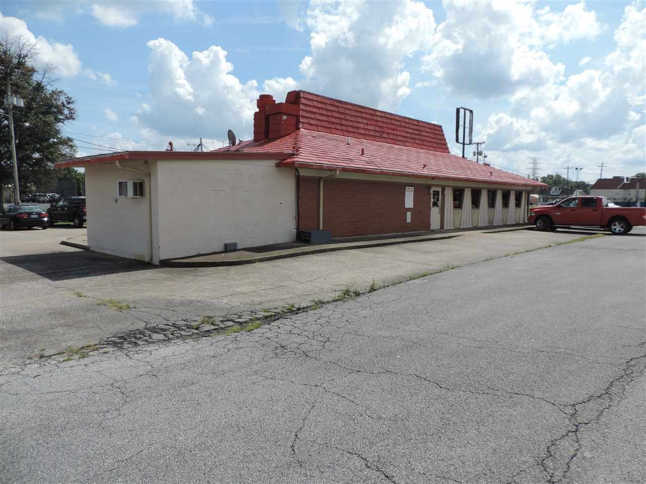 109 Armory Dr, Russellville, KY 42276